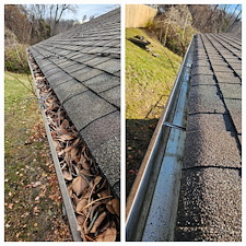 Gutter-Cleaning-in-Creve-Coeur-MO 1