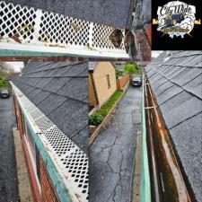 Meticulous-House-Washing-Gutter-Cleaning-in-St-Louis-Hills-MO 0